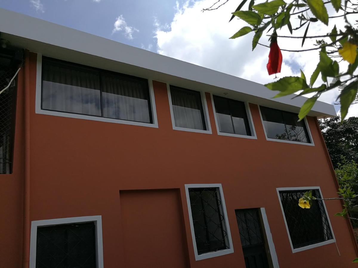 Chapelet Hostal ตาบาเบลา ภายนอก รูปภาพ