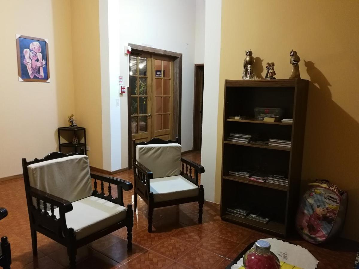 Chapelet Hostal ตาบาเบลา ภายนอก รูปภาพ