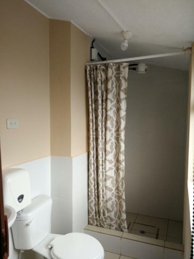 Chapelet Hostal ตาบาเบลา ภายนอก รูปภาพ