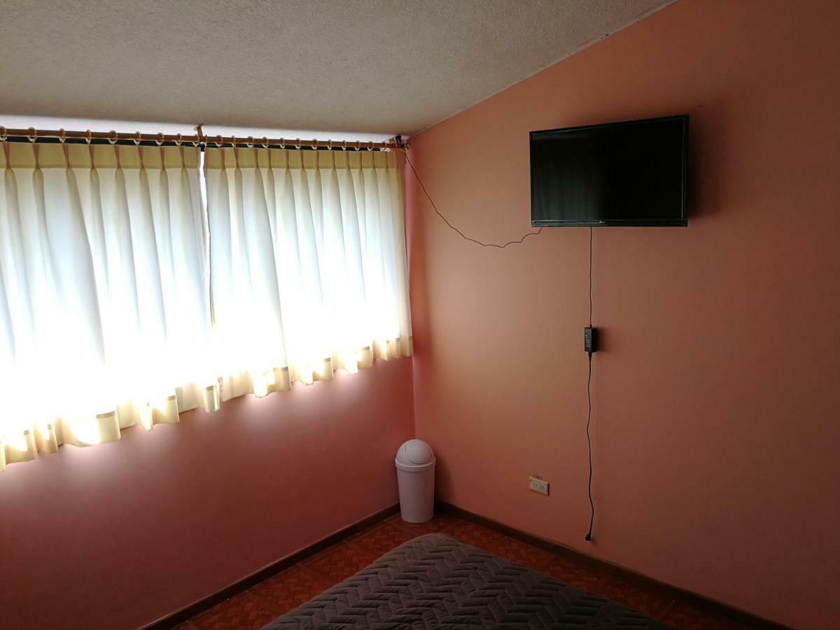 Chapelet Hostal ตาบาเบลา ภายนอก รูปภาพ